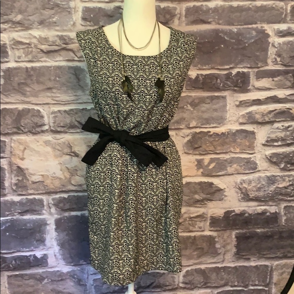 Fun dress with pockets!